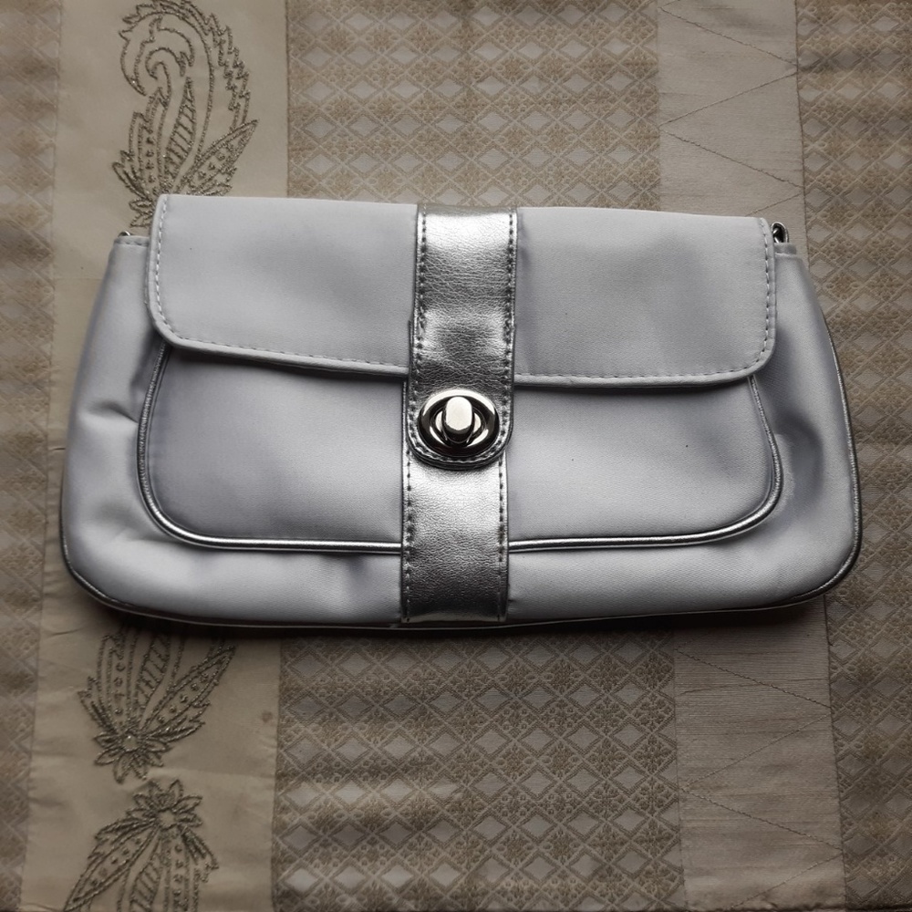 Nwot Avon Silver Clutch/Shoulder Bag